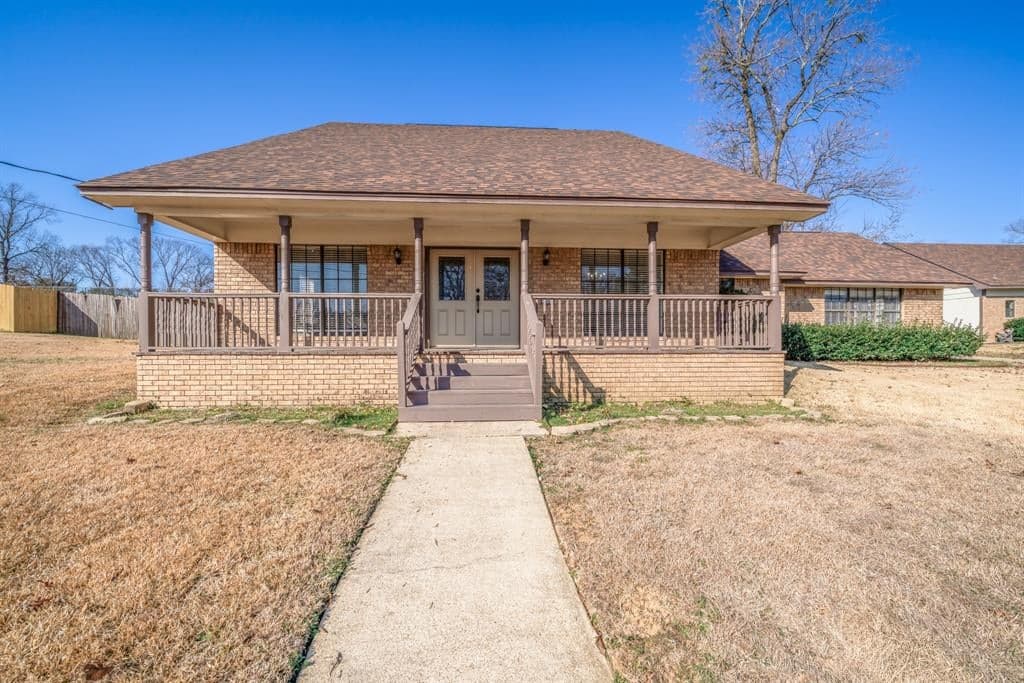 2801 Northridge Dr