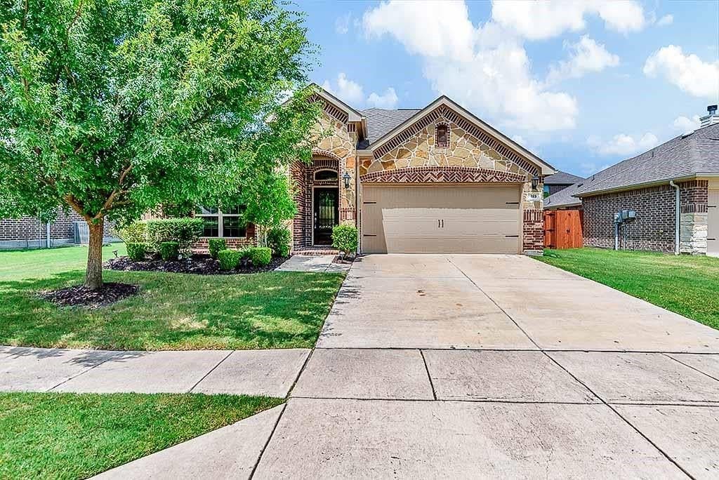 183 Balfour Dr