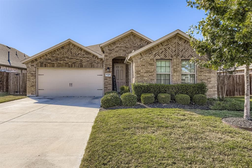 Main property image