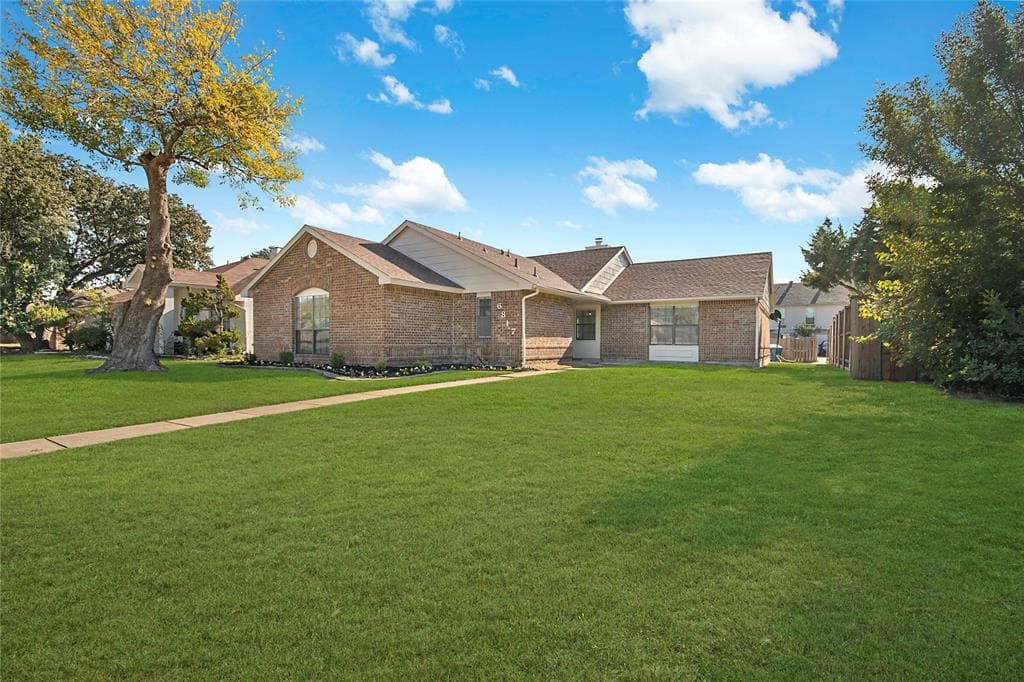 6817 Anderson Dr