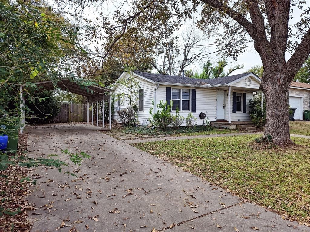 3216 Pewitt Dr