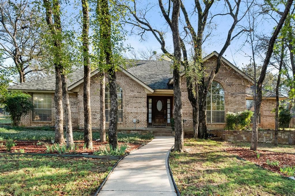 Main property image