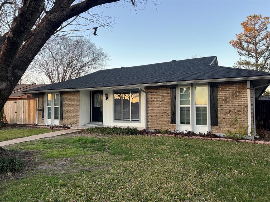 1425 Whitney Dr