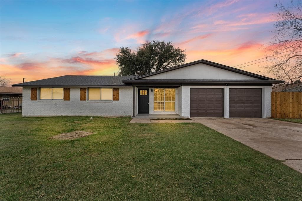 4300 Greenbriar Dr