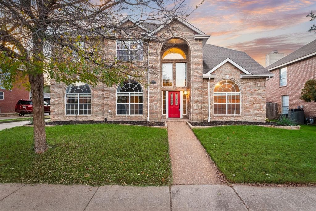 8029 Kristina Ln