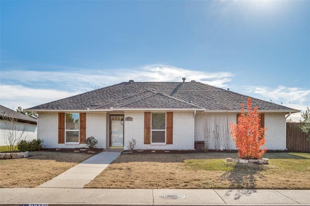 2316 Daybreak Dr