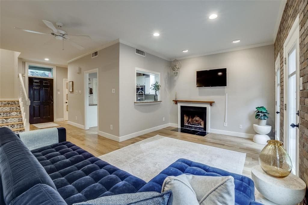 Gallery image 4