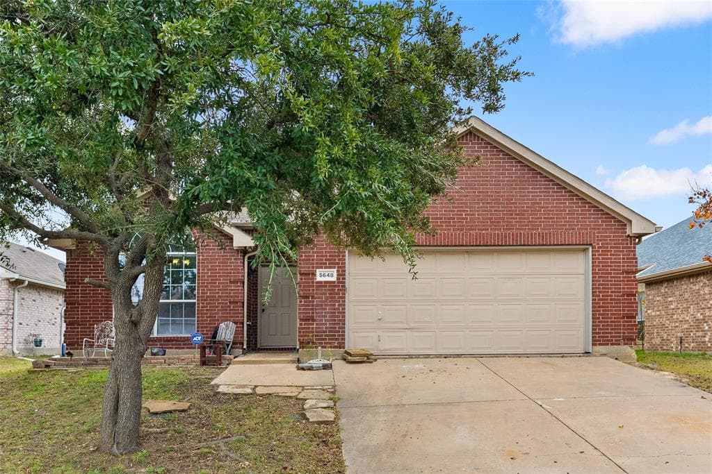 5648 Centeridge Dr