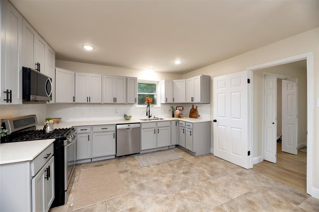 Gallery image 3