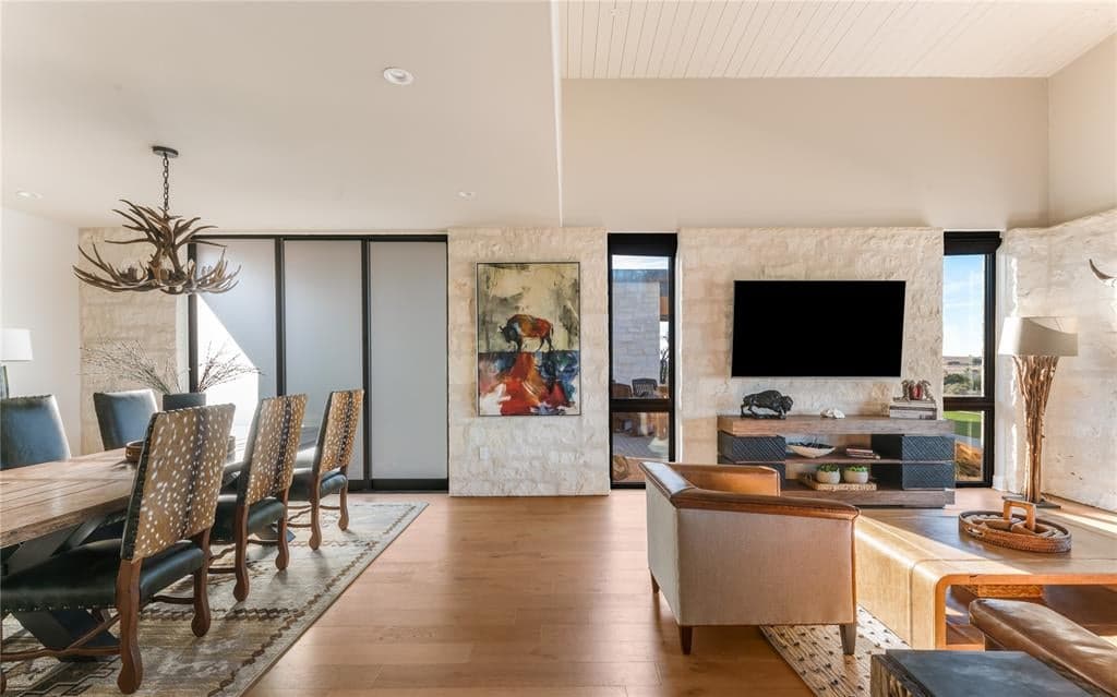 Gallery image 4