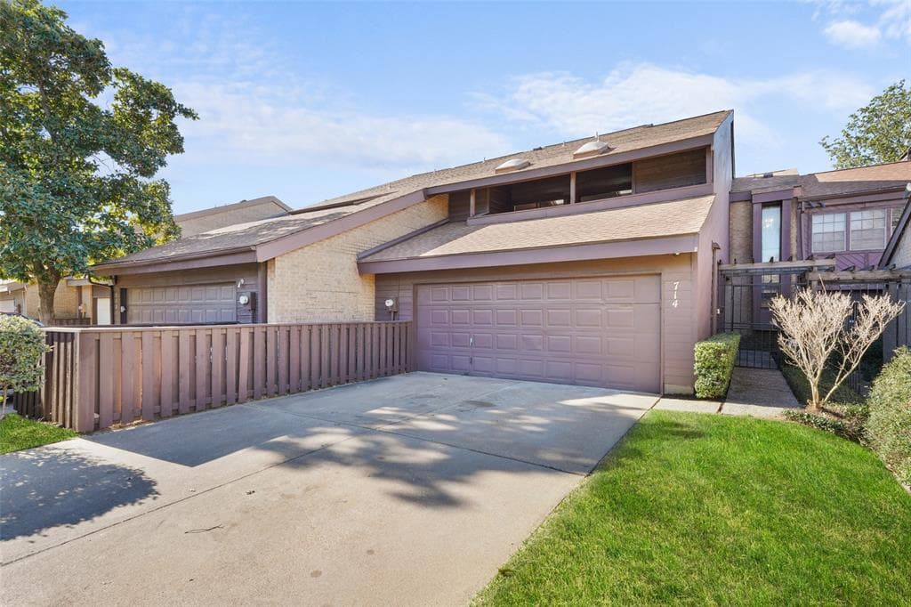 714 Oakwood Trl