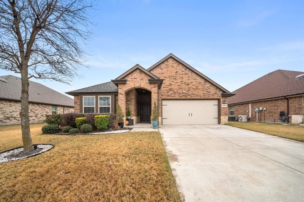 1536 Owen Way
