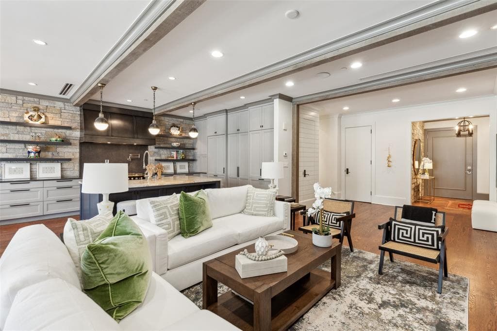 2300 Wolf St Unit 3d