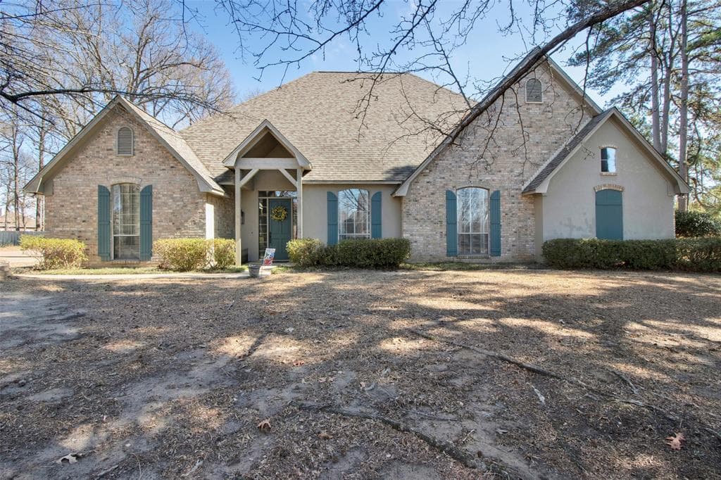 3800 Holly Ridge Dr