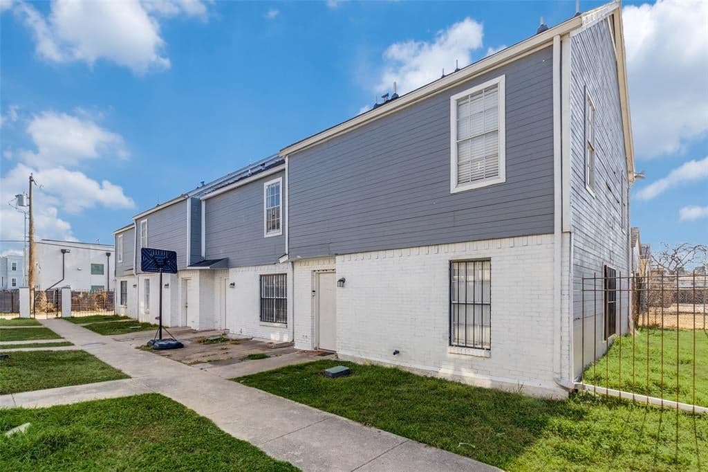 4618 San Jacinto St Apt A