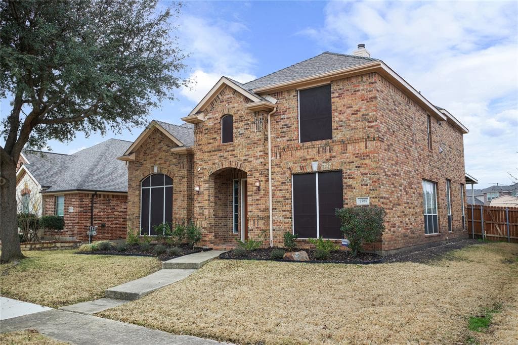 2725 Cedar Brook Dr