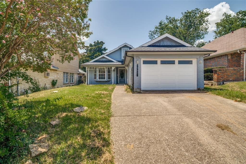 5529 Village Green Dr
