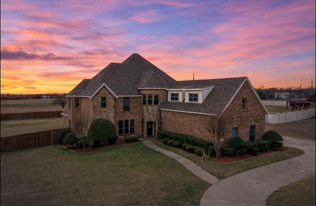 105 Kelly Dr