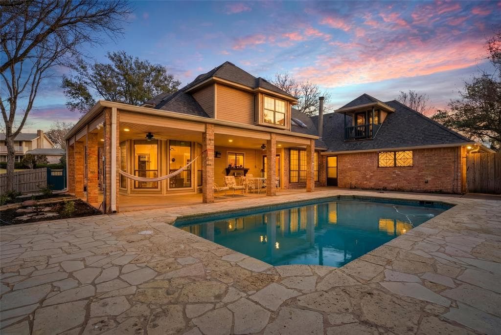 804 Wooded Crest Dr