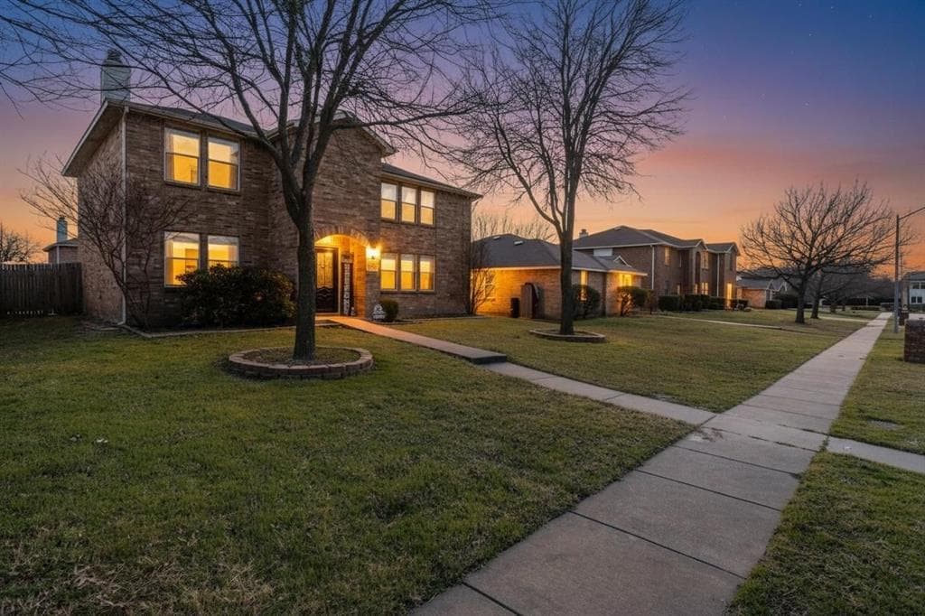 1512 Golden Grass Dr