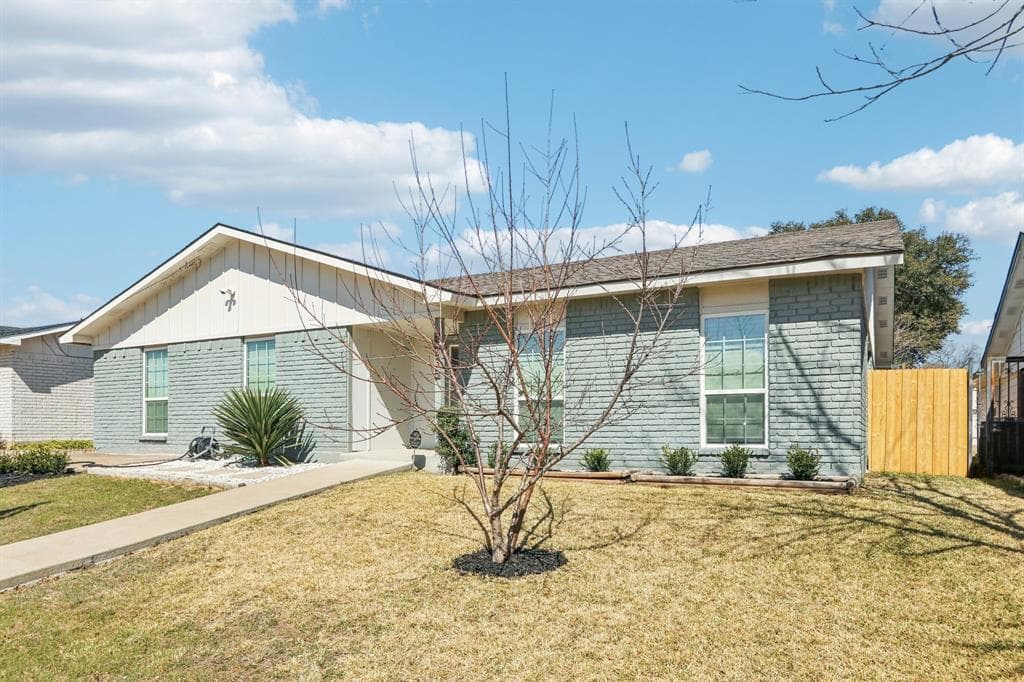 3235 Tres Logos Ln