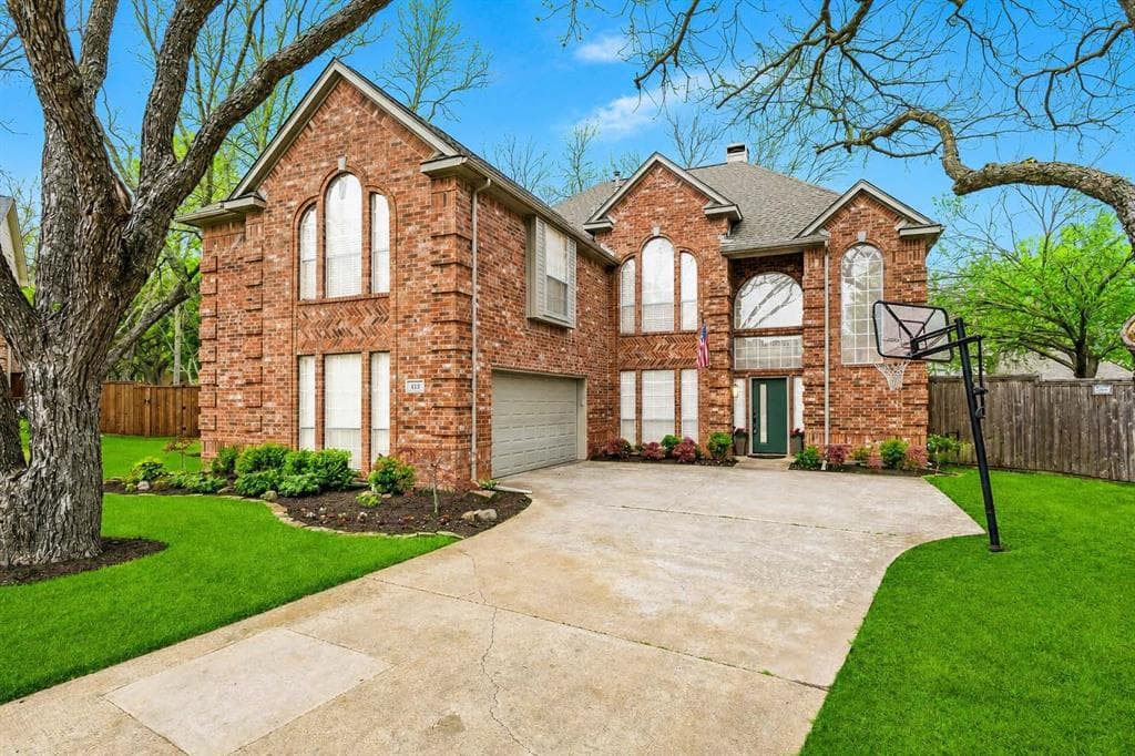 113 Lake Forest Ct