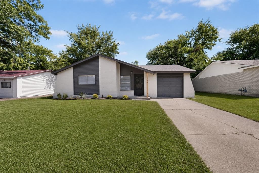1304 Glynn Oaks Dr