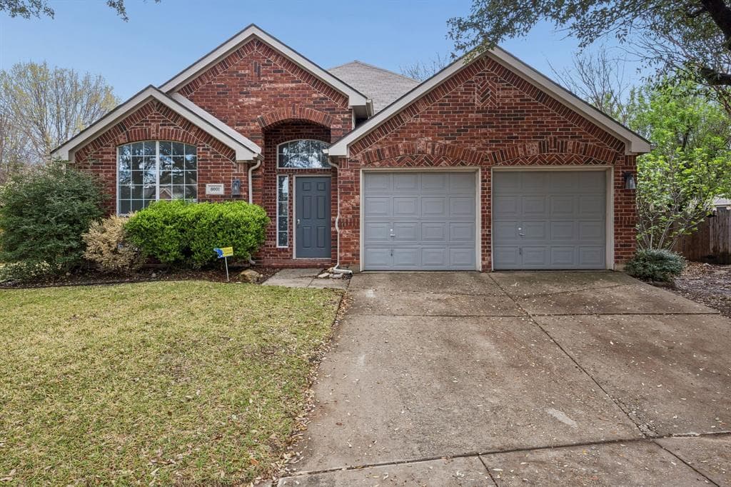 8001 Peony Ct