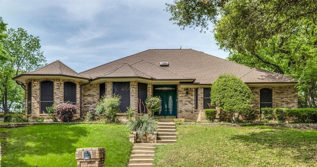 3910 Cross Bend Ct