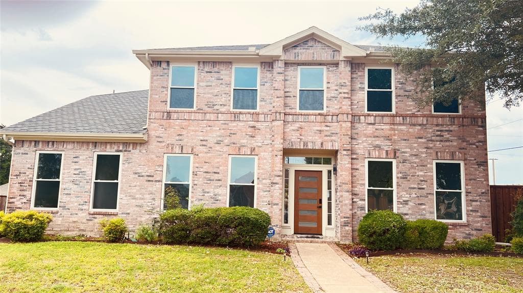 748 Longleaf Dr