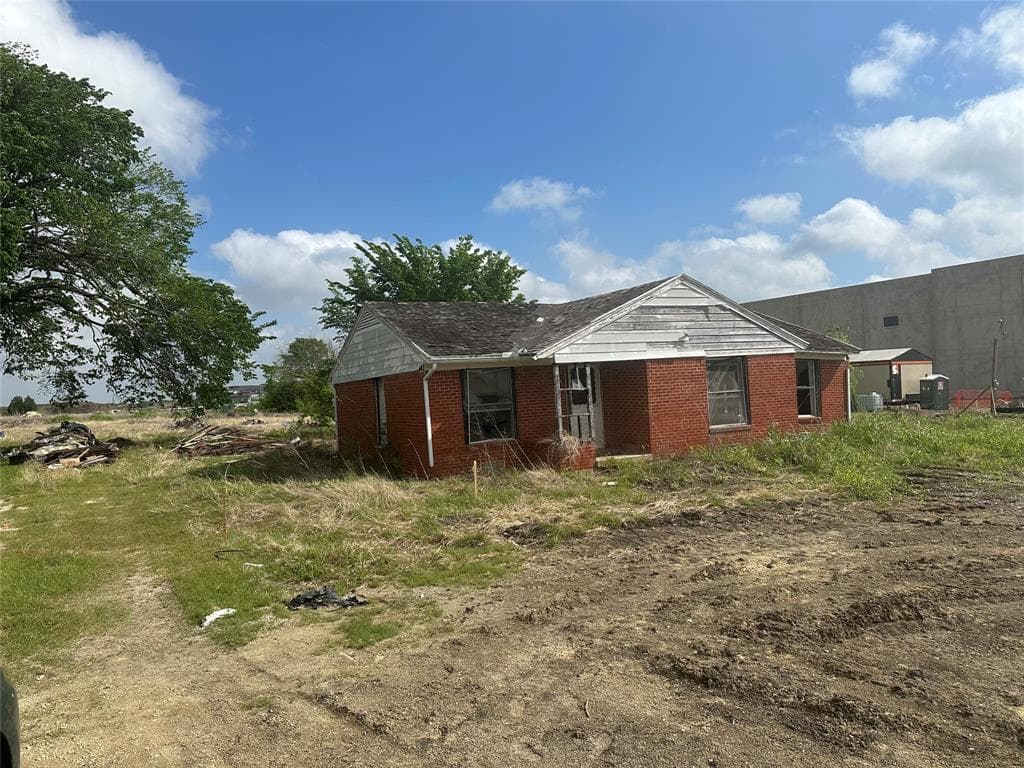 2415 Pleasant Valley Rd