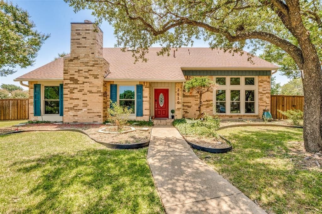 2610 Fallcreek Cir