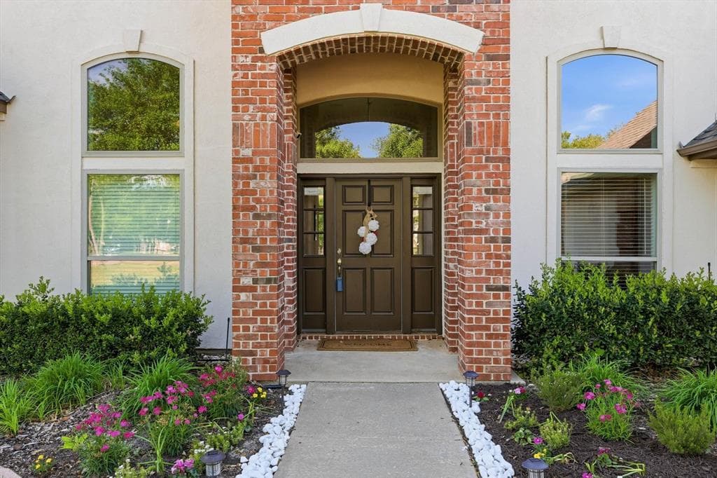 1512 Hunters Ridge Cir