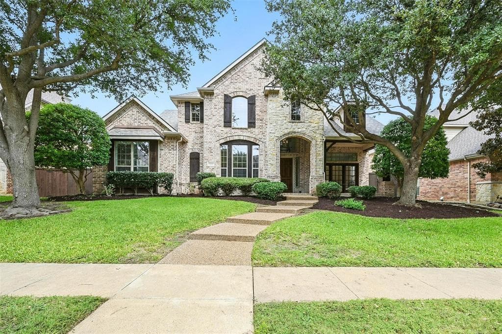 1108 Italy Dr