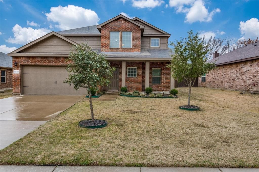 2903 Castlebend Dr