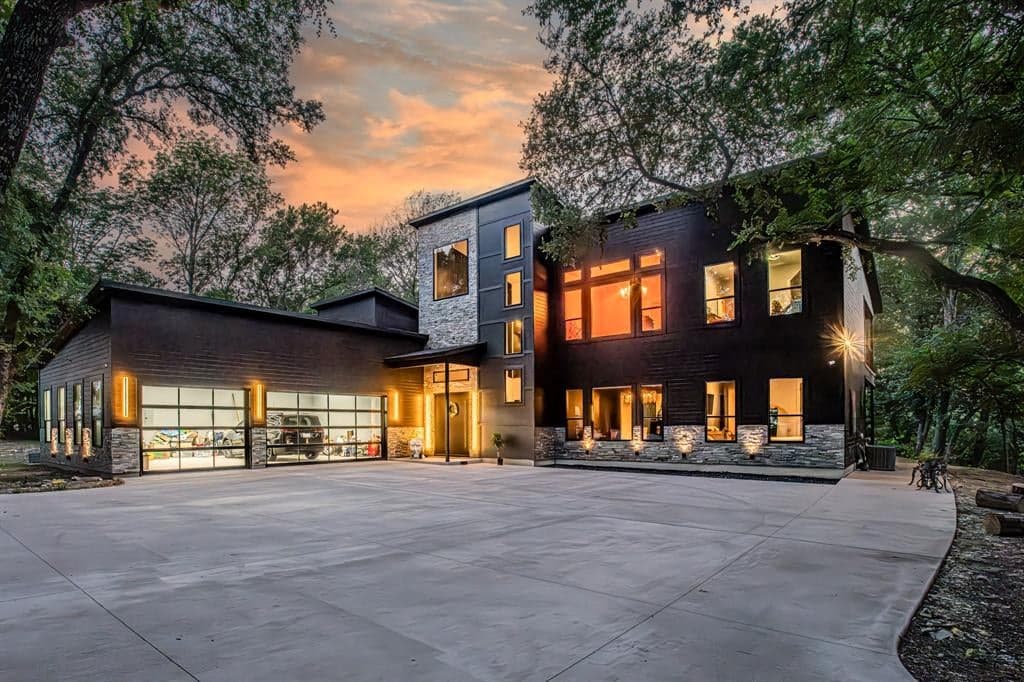 3100 E Melissa Rd