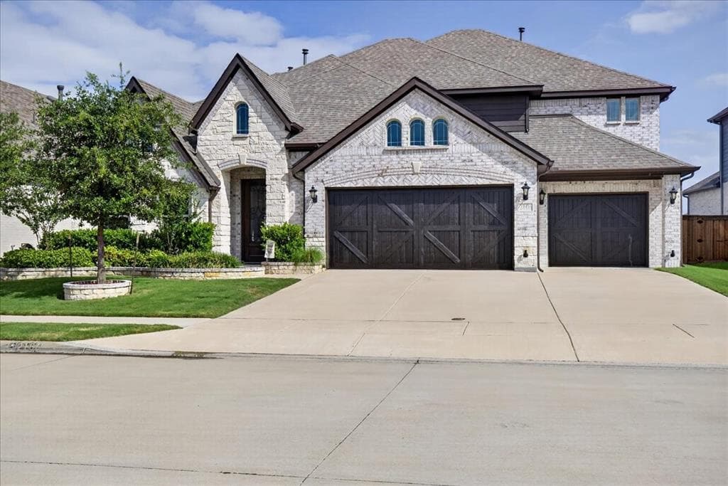 2106 Devonblue Dr