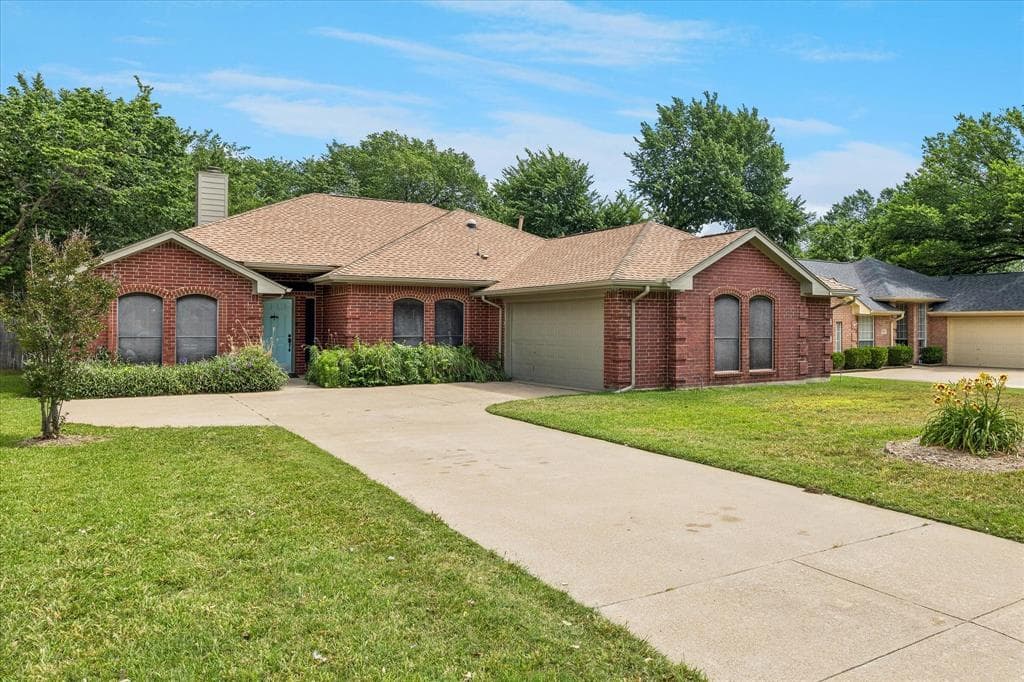 1263 Wendy Ct