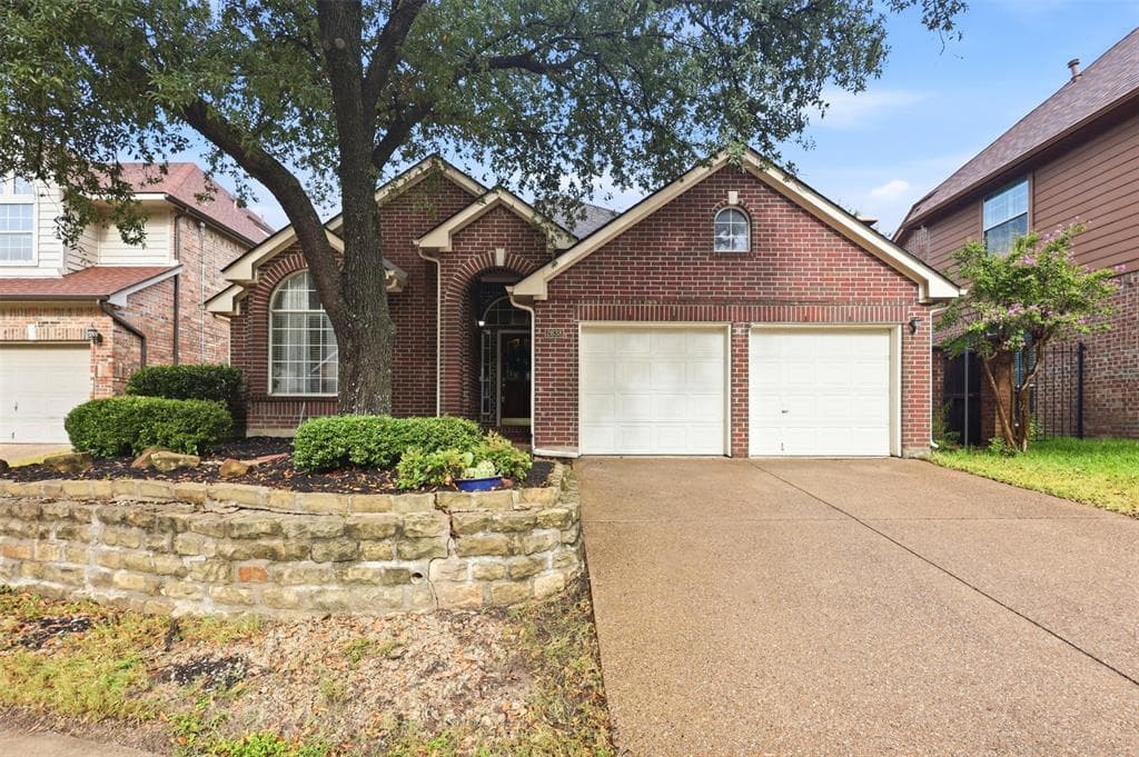 2638 Hidden Ridge Dr