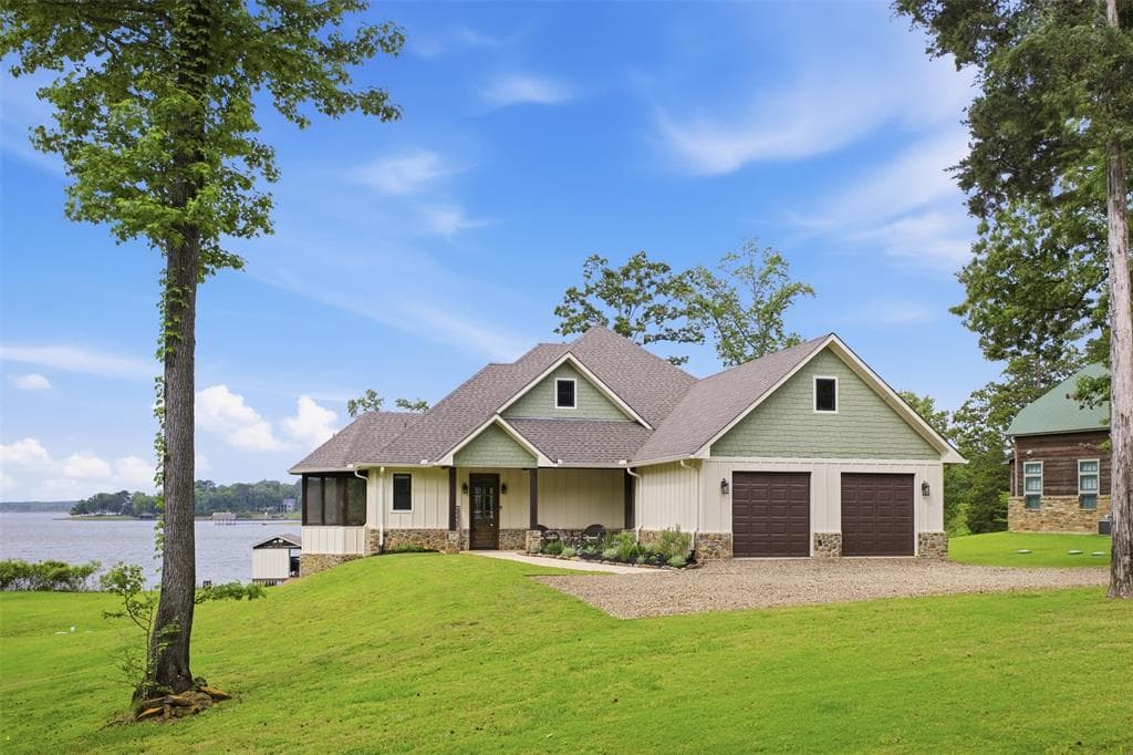 563 Caddo Trl