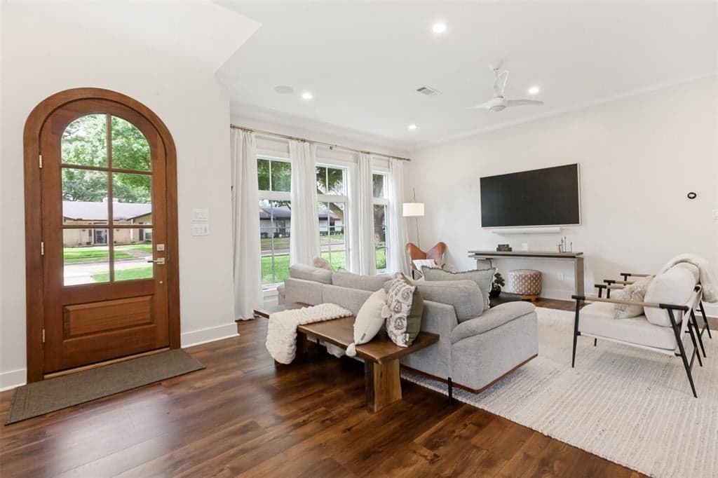 Gallery image 3