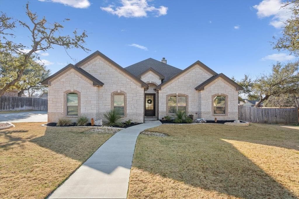 102 Rancho Del Lago Ln