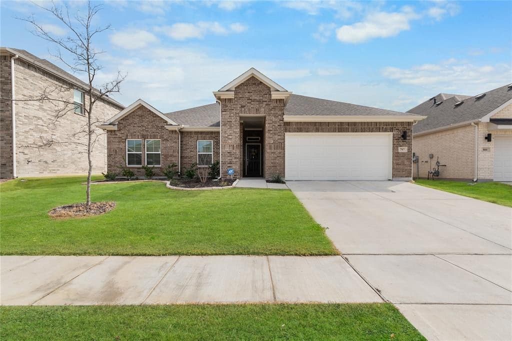 797 Vineyard Way