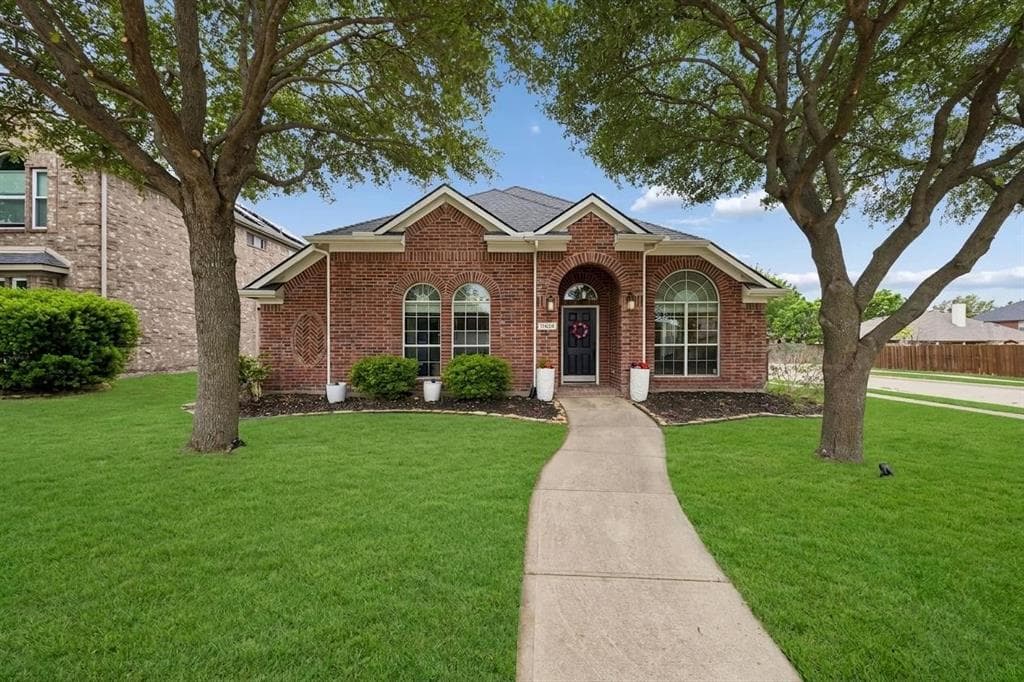 11523 Henderson Dr