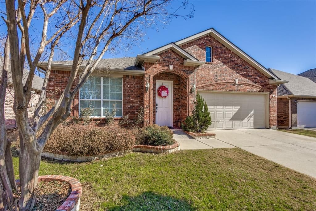 4017 Plymouth Dr