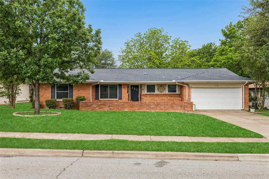 181 Easton Rd