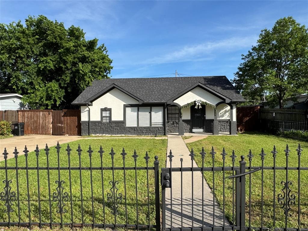 412 Willowbrook Dr