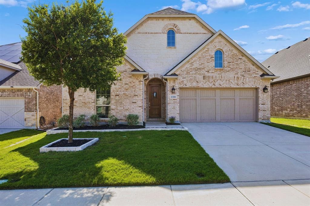 228 Glenwood Dr