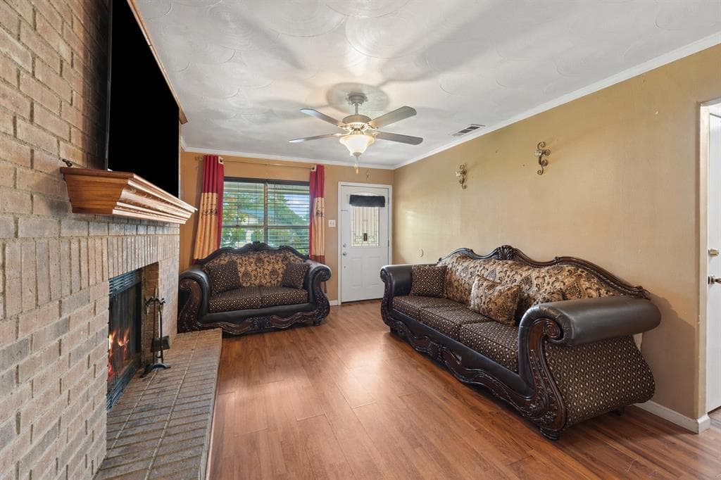 Gallery image 3
