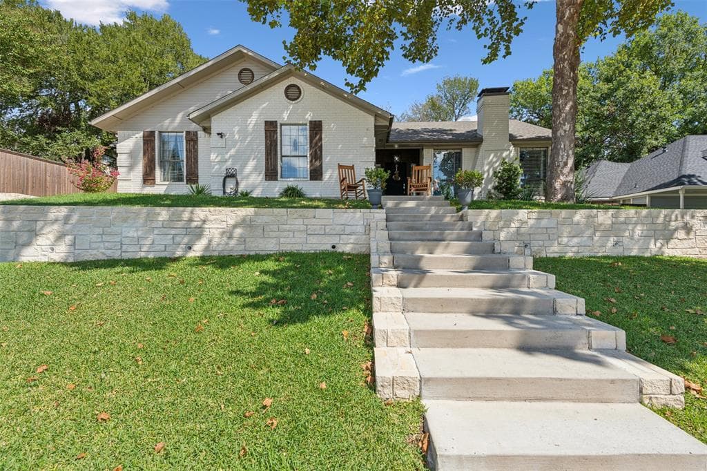 5701 Yacht Club Dr